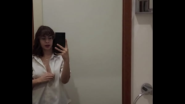 Play MP4 - Teen Hot Strip