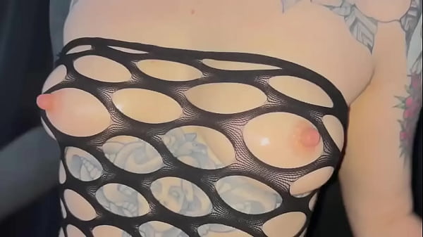 Nonton Bouncing These Perky Goth Tiddies Just To Tease You thumbnail