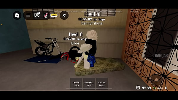 Novinha tomando rola de trivela 