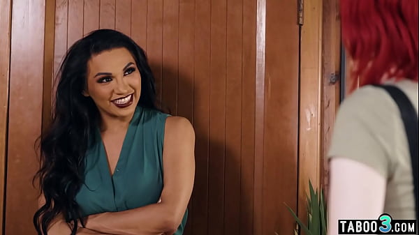 Married couple testing their new shemale babysitters bubble butt 