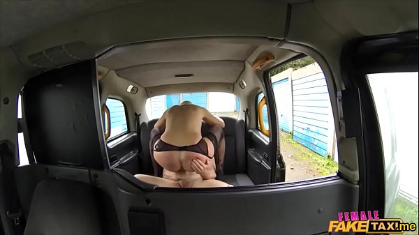 Huge tits and doggystyle_in a cab in reality_style