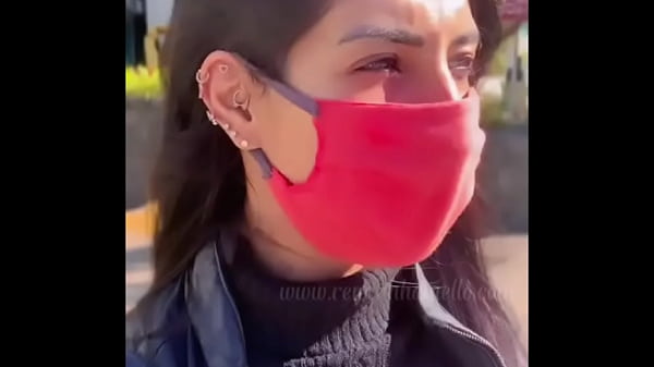 Troquei de biqu&iacute;ni na avenida movimentada minha primeira vez no rio de janeiro