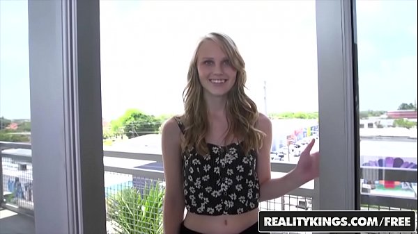 Play MP4 - RealityKings - Cum Fiesta - &lpar;Lily Rader&comma; Tony Rubino&rpar; - Good Gusher