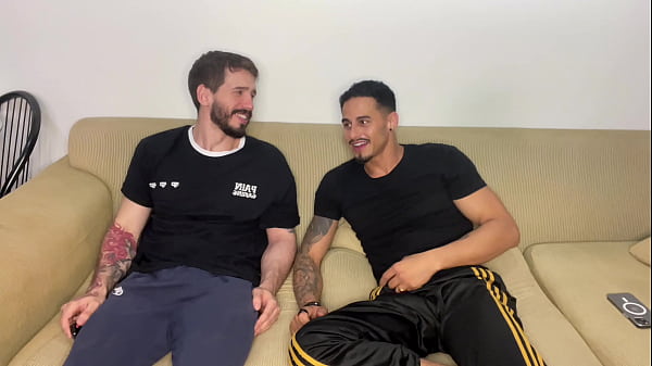 Play MP4 - Yuri Diaz e Mr Peach Velvet