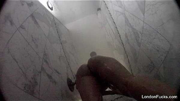 London keyes takes a shower 