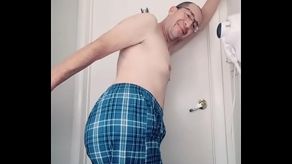 BIGGBUTT2XL IS AVAILABLE PHILLY DELCO PENNSYLVANIA NEW JERSEY DELAWARE MARYLAND DMV NEW YORK 