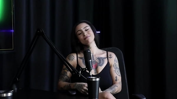 Goza com quase todos os clientes mas n&atilde;o bate muita siririca e depende do pau sua posi&ccedil;&atilde;o favorita &eacute; lexi mallet sheer red 