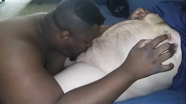 HAIRY UNCUT WANTED_HEAD SERVICES