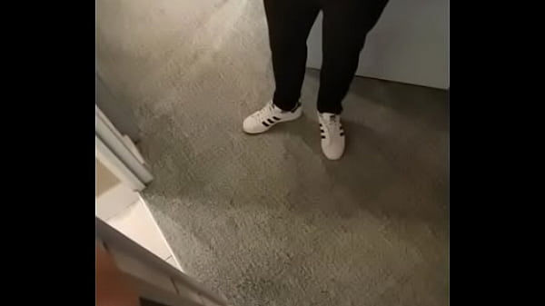 Story public voit comment je chauffe le room service 