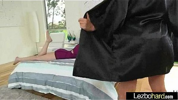 (Casey Calvert & Vanessa Veracruz) Lez Horny Girls Make Action Sex Scene movie-08 