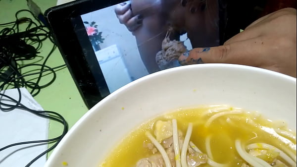 Claro pues_Whats Reaccion 2chicas_un helado