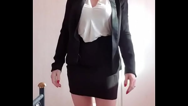 Nonton All&eacute;, Suis-moi Je T'emm&egrave;ne Dans Mon Deuxi&egrave;me Monde ( Reine De La Transition ... thumbnail