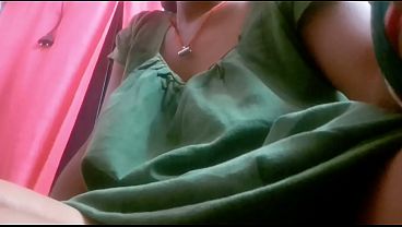 Nonton Indian Suman Bhabhi Real Suhagrat Honeymoon Sex With Husband Wife And Devar Bhabhi Hard Fucking Enjoy The Real Couple thumbnail