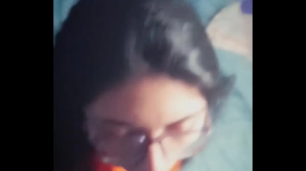 Nonton Excellent Blowjobs Does This Slut With Glasses thumbnail