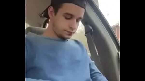 Play MP4 - Jerking off in the car
