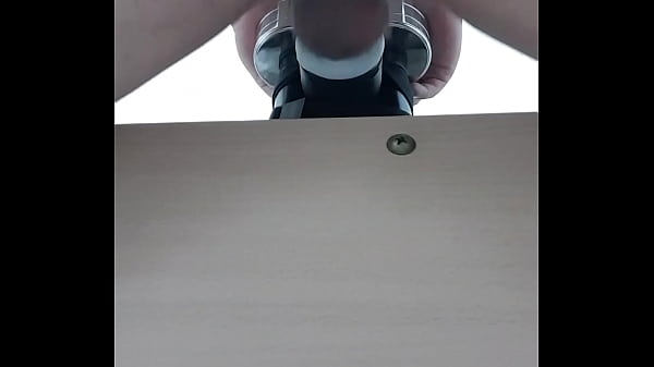 台灣淫蕩學生噴精 