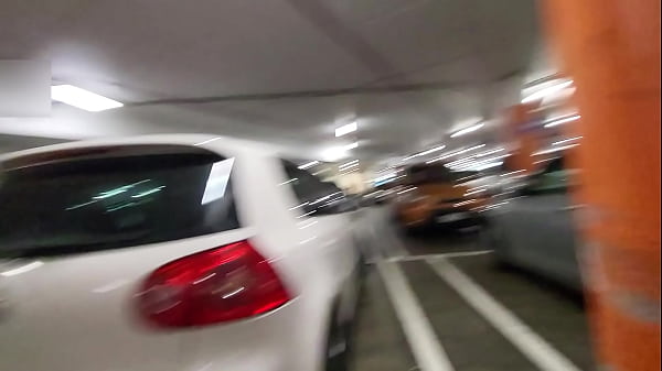 Trashy_Kiwi slut shows_off at the mall_and on a_busy public street