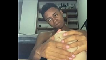 Play MP4 - Necesito un culo para meter mis dedos&comma; hacer anilingus&comma; meter mi polla y llenarlo de saliva&comma; masturbando mi gran polla