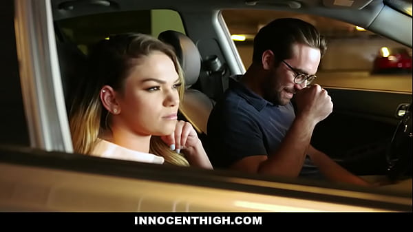 Athena Faris slobbers the_nerd guys cock and shoveit deepinside_her warmmouth