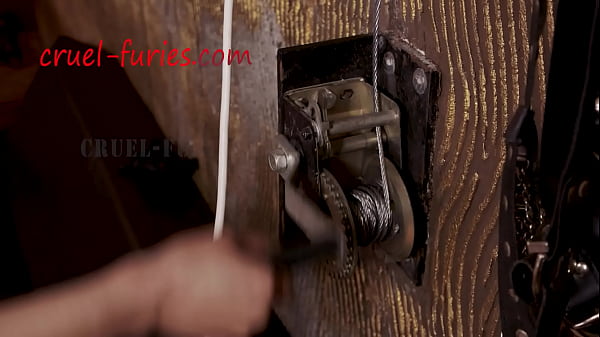 Play MP4 - Two Ladies Slap and Kick Little Dick