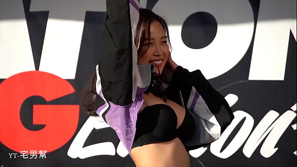 日本妹子无肩带内衣 