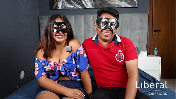 Cornudo presta a su esposa para ser cogida por tres negros 