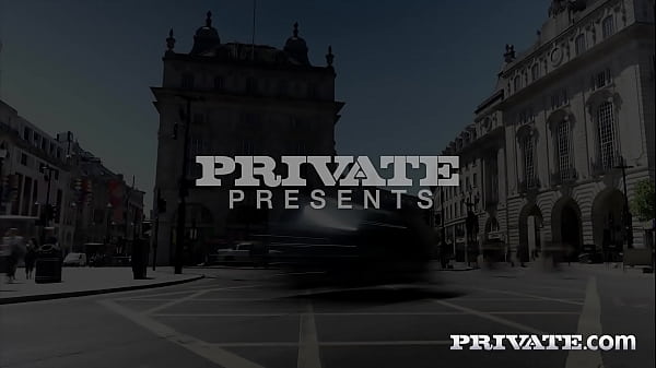 Nonton Lara Lee And Her Sexy Lingerie thumbnail