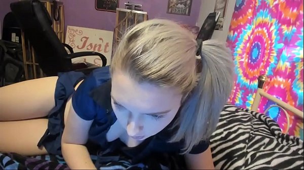 Odreamergirlo when she first started cam modeling 