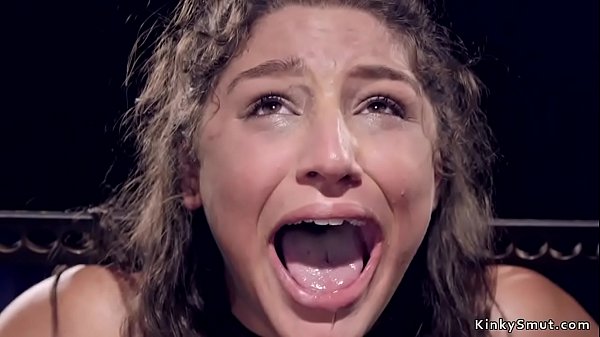 Brunettebeauty_in metaldevice_bondage