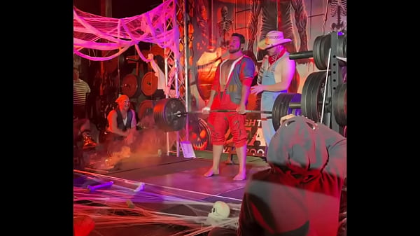 545lbs at a halloween deadlift competition 