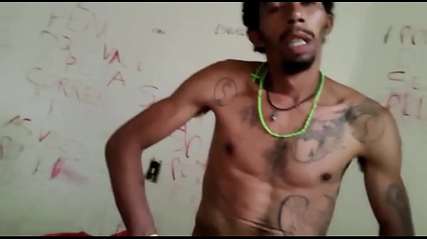 Boneca N&atilde;o Resistiu E Pediu Leite No Cuzinho thumbnail