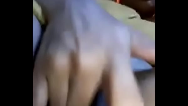 Play MP4 - Indian girl masterbating self