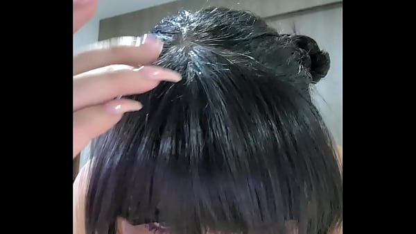 Play MP4 - Mi novio me pone un bikini amarillo y me pone a mamarsela y me coge&comma; pero quiere que le de mi culito