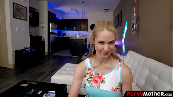 Play MP4 - PervyMother - Mom Realized Her Stepson Had Been Secretly Watching Her&comma; Sarah Vandella&comma; Ike Diezel