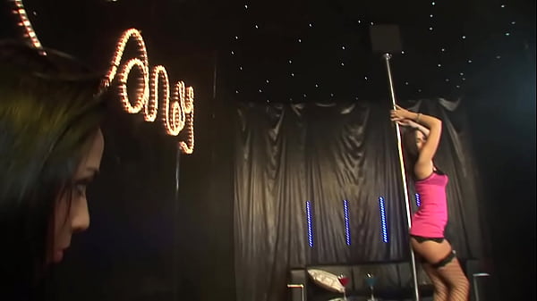 Nonton Lesbian Strippers In Fishnets Eat Out Each Other's Shaved Pussies thumbnail