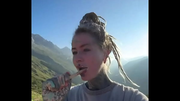 Brushing my teeth with this beautiful background! ??What's your favorite way to start the day?#MorningRoutine #Bru... 