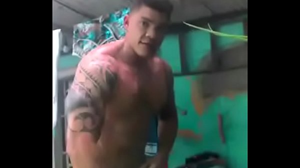 Play MP4 - Ba&ntilde;andose