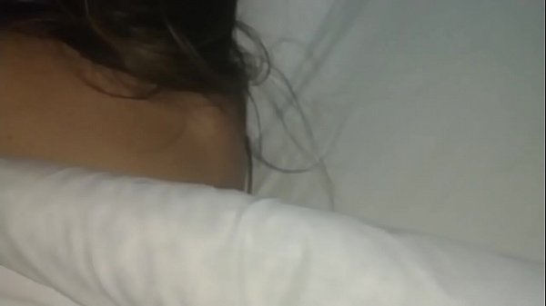 Play MP4 - Estaba bien cachonda y fui follada despu&eacute;s de la fiesta