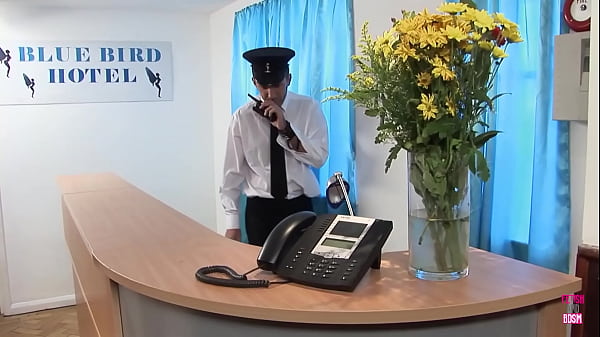 Nonton The Receptionist Gave A Blonde Bitch A Gigantic Artificial Breast thumbnail