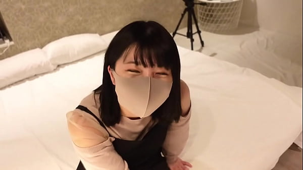 【素人個撮】本日来てくれたのはハンバーガー店員のゆうなちゃん！ 涙袋がぷっくりしていて愛らしい系の美女！！ 独占ちゃん thumbnail