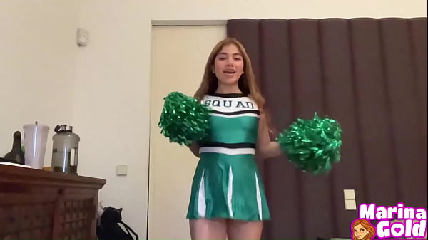 Nonton Horny Cheerleader Masturbates With Her Fingers Until She Cums thumbnail
