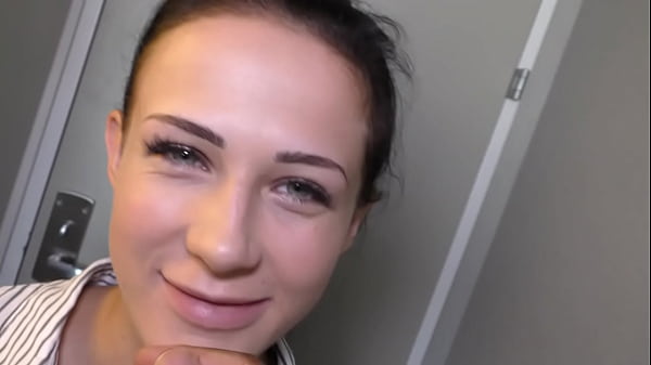 Nicole Love Gave An Amazing Handjob thumbnail