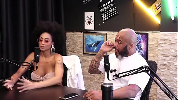 Tem vontade de transar no elevador j&aacute; teve uma situa&ccedil;&atilde;o na grava&ccedil;&atilde;o e quando fez dp tifany rocha sheer red