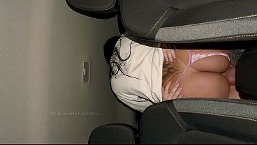 Novia Infiel Se Escapa De Su Casa A La Media Noche Para Tener Sexo En El Auto De Su Amante thumbnail