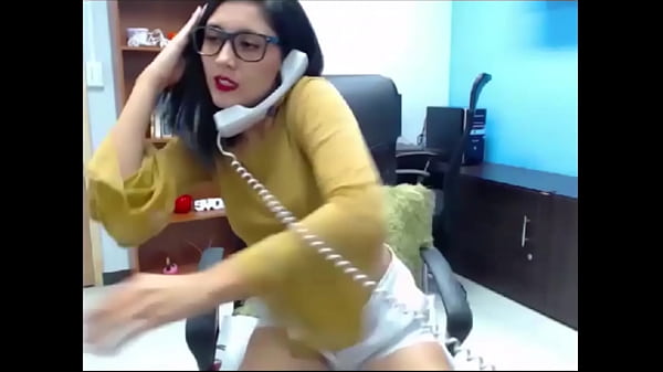 SHE PLAYING WITH HER_PUSSY UNTIL SQUIRT