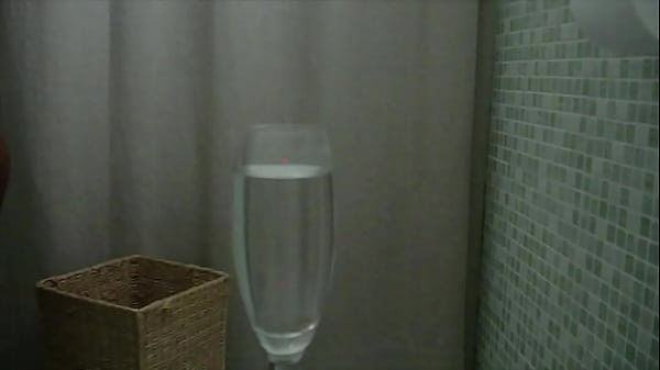 Nonton 12 Glass thumbnail