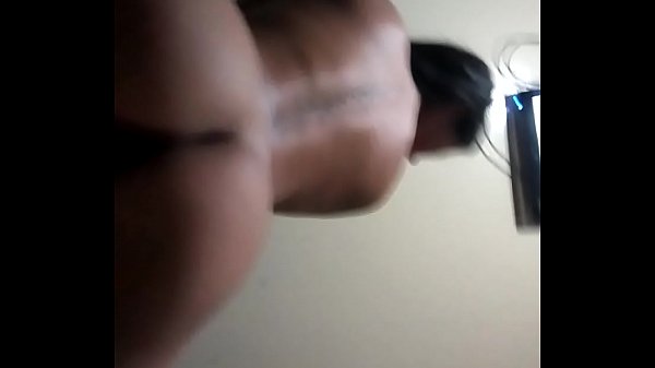 culona de_espalda_en el hotel que_rico