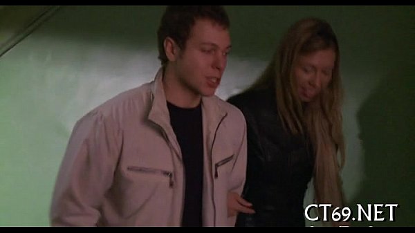 Cock riding on the soft daybed