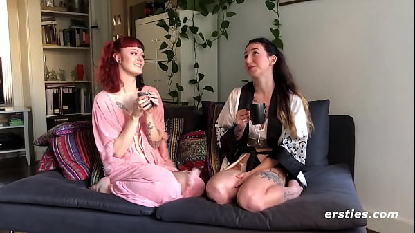 Ersties: Sexy Babes a Sexy Time With Whipped Topping 