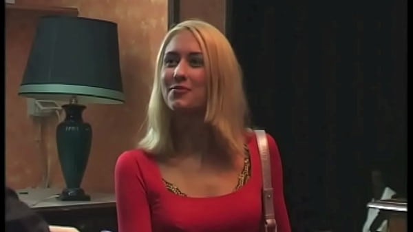 Nonton Julie Silver Anal Fuck With The Bar Tender thumbnail